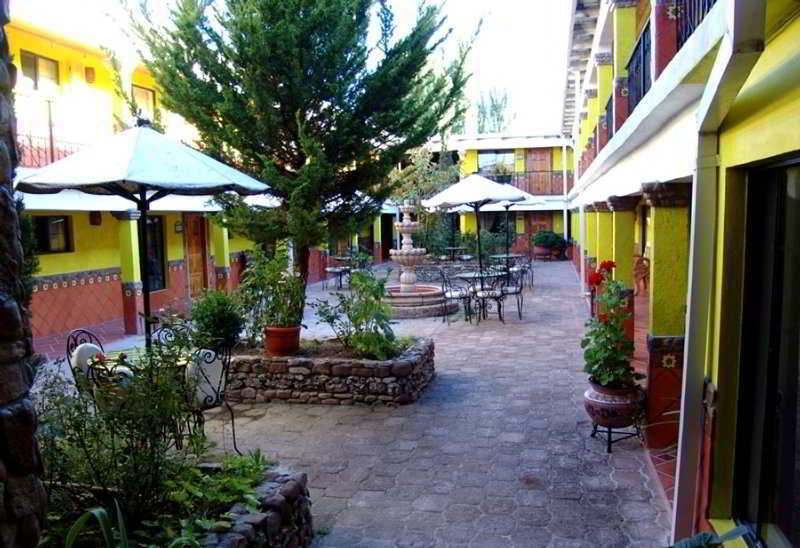 Plaza Mexicana Margarita'S Creel Exteriér fotografie